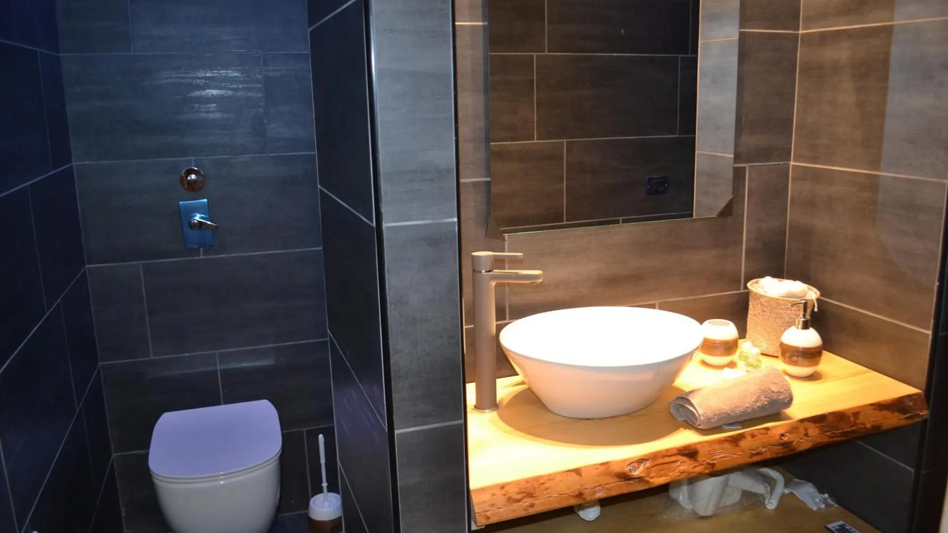 Suite Milano Center 0*, Milan Italy